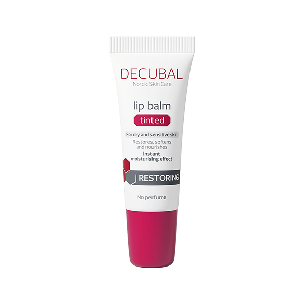 Decubal-Restoring-lip-balm